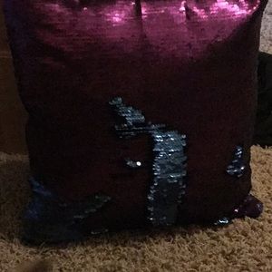 Sequin 16 x 16 Pillow with Insert